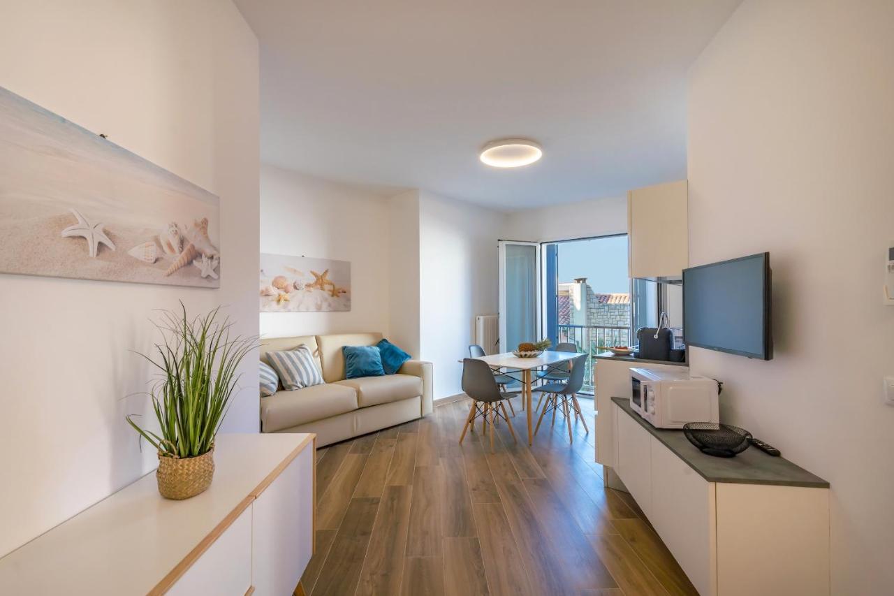 Ferrari Apartments Levante Caorle Esterno foto