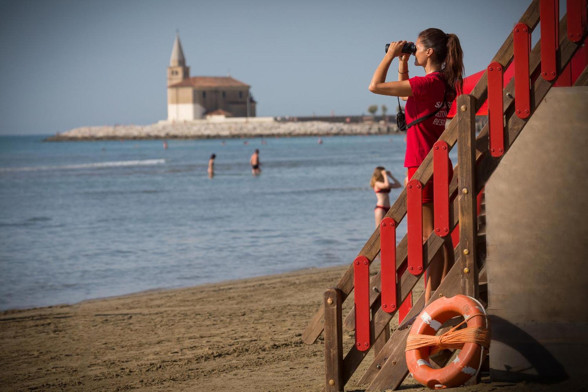 Ferrari Apartments Levante Caorle Esterno foto